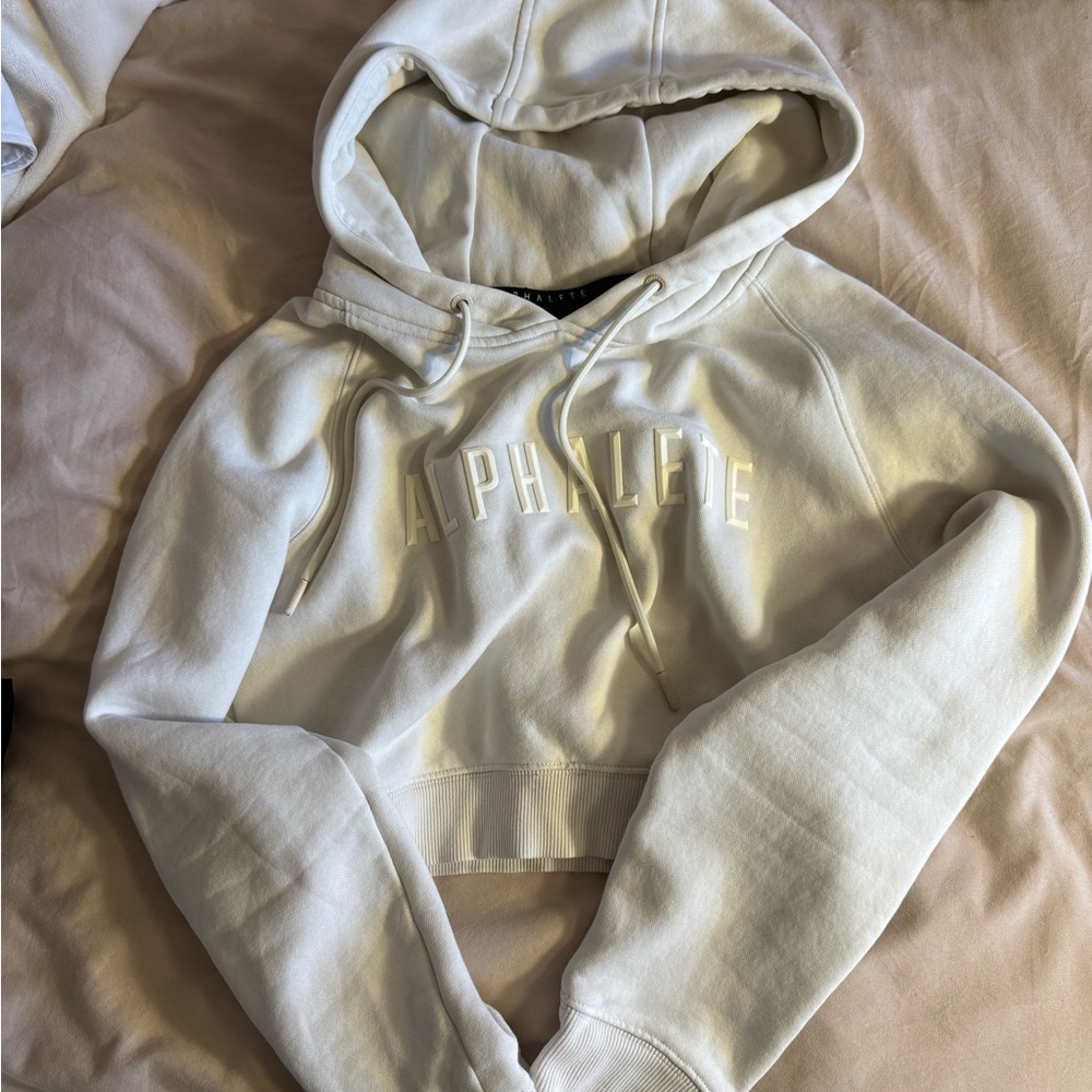 Alphalete Off-White Hoodie